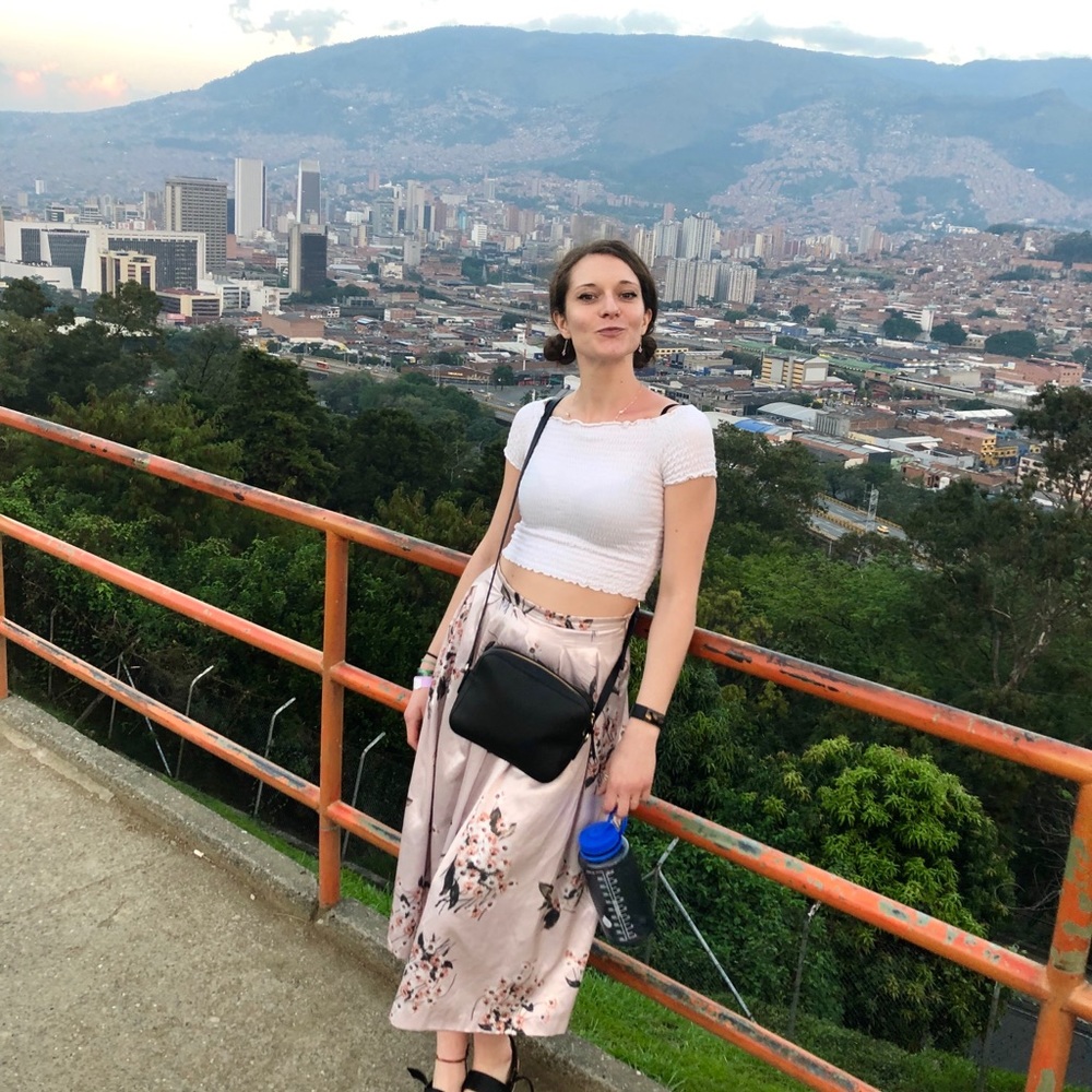 Meet your Posher, Ana - Picture 5 of 16